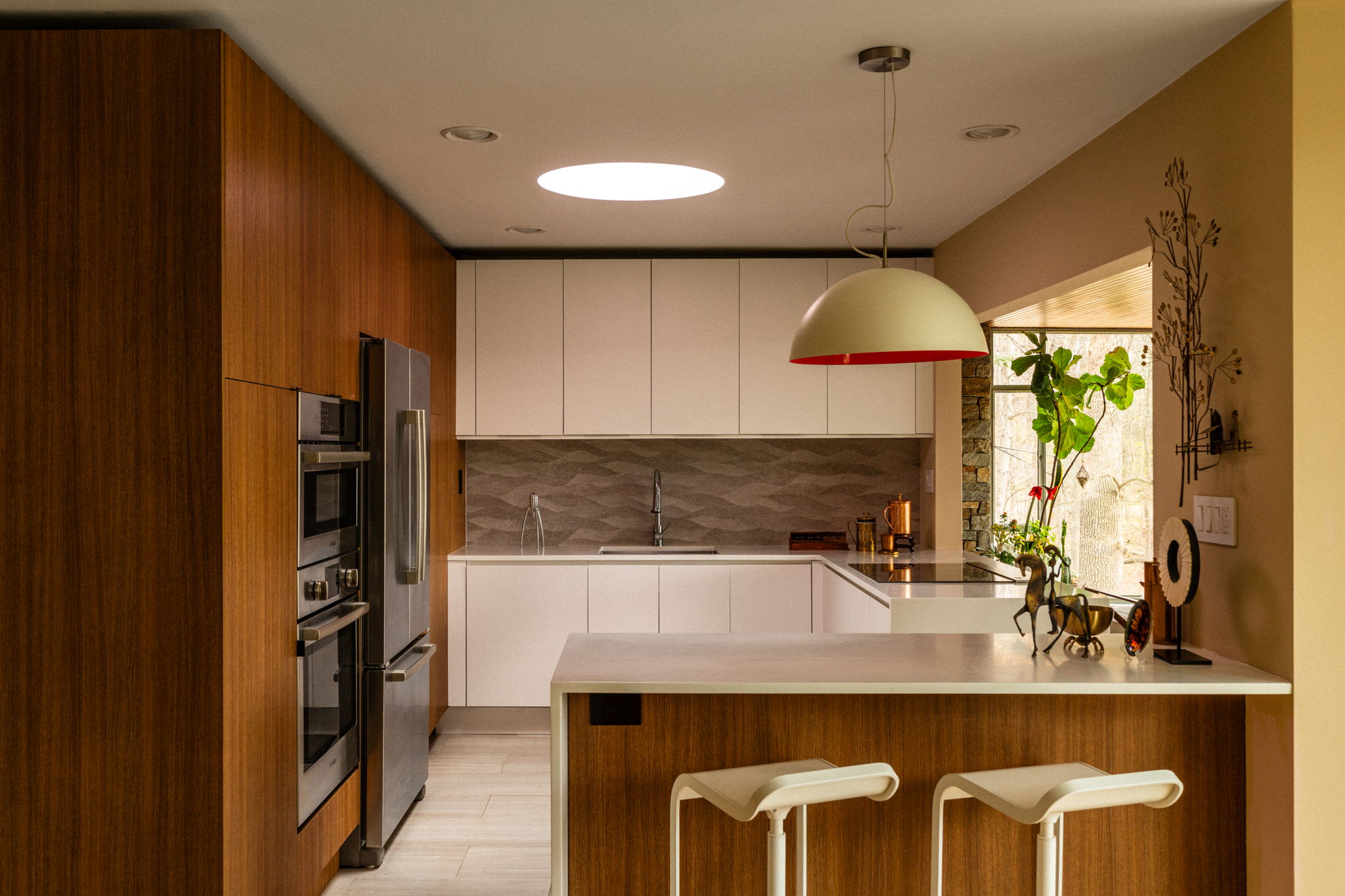 Richard Neutra’s Coveney House: A Timeless Mid-Century Masterpiece - Photo 2