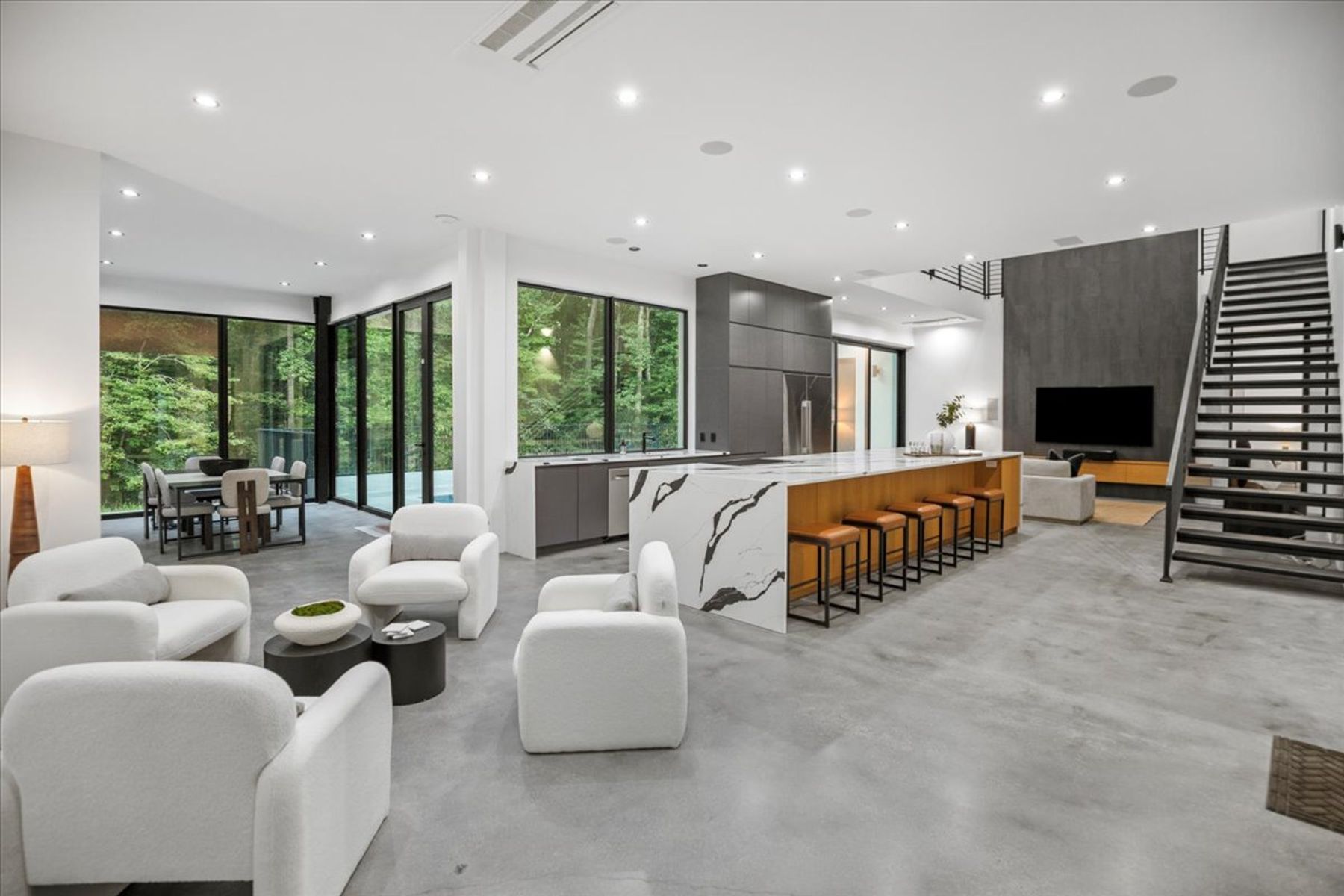 Modern Luxury Near Downtown Raleigh - Photo 3