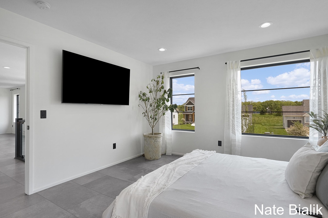 A Sculptural Study in California Minimalism in Grandville MI - Photo 6