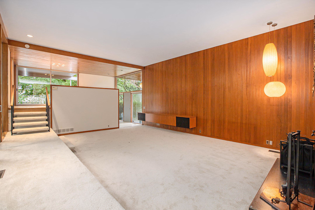 Quiet Modern Mastery: Robert Metcalf’s “LesStrang Home” in Ann Arbor - Photo 3