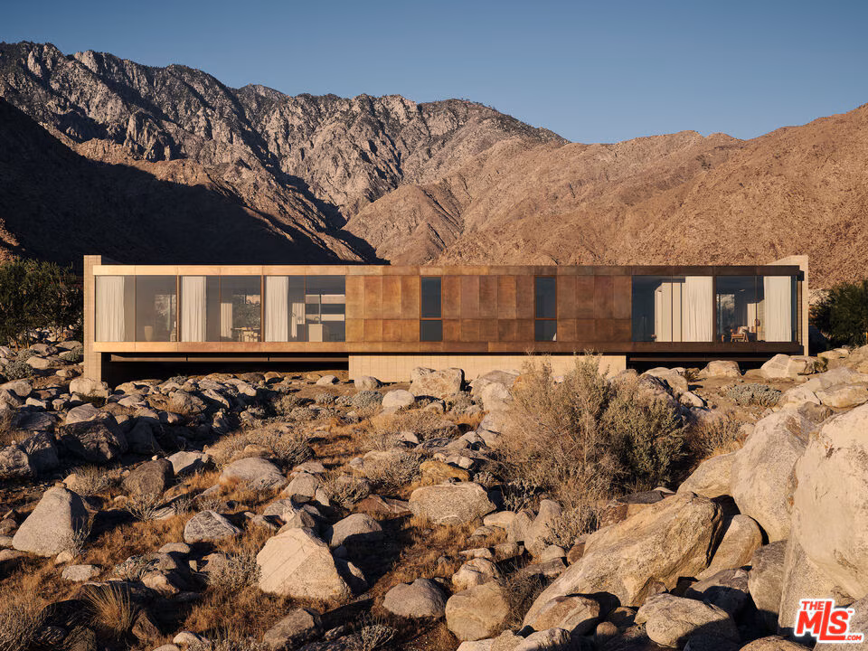 The Woods House: A Modern Masterpiece by Woods + Dangaran