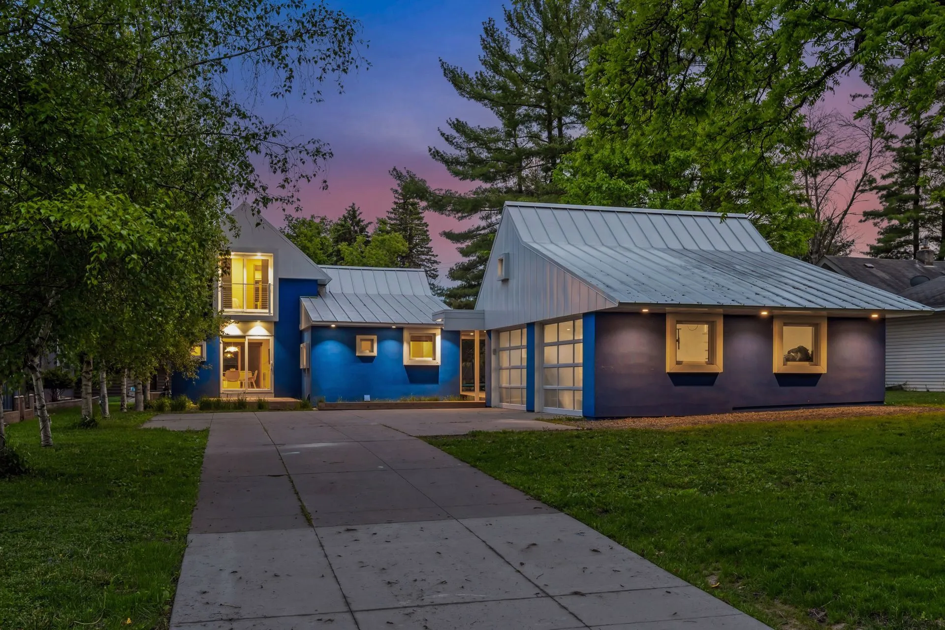 A Modern Masterpiece Rises from a 19th-Century Farmhouse in Chanhassen
