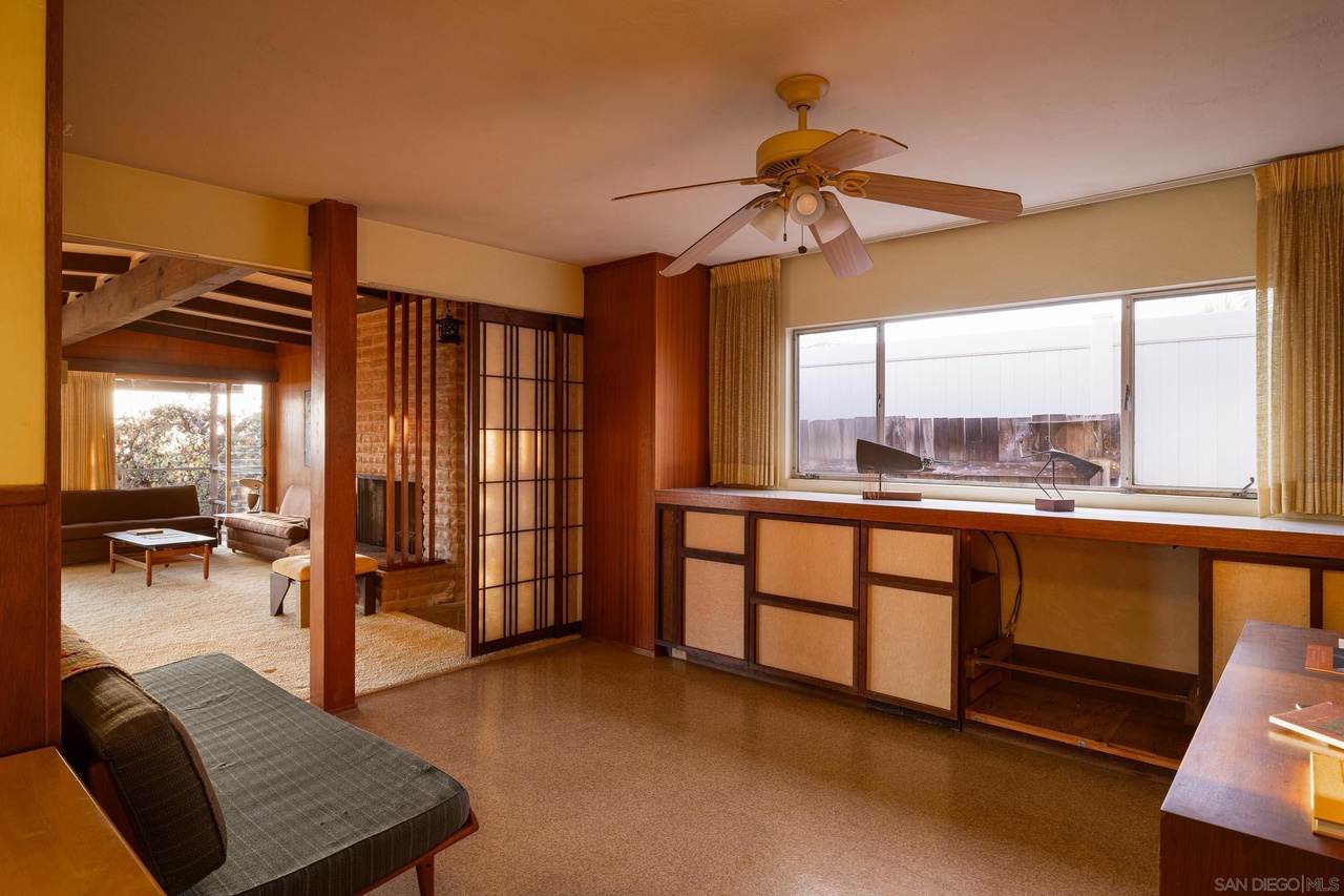 The Leondis Residence in San Diego - Photo 5