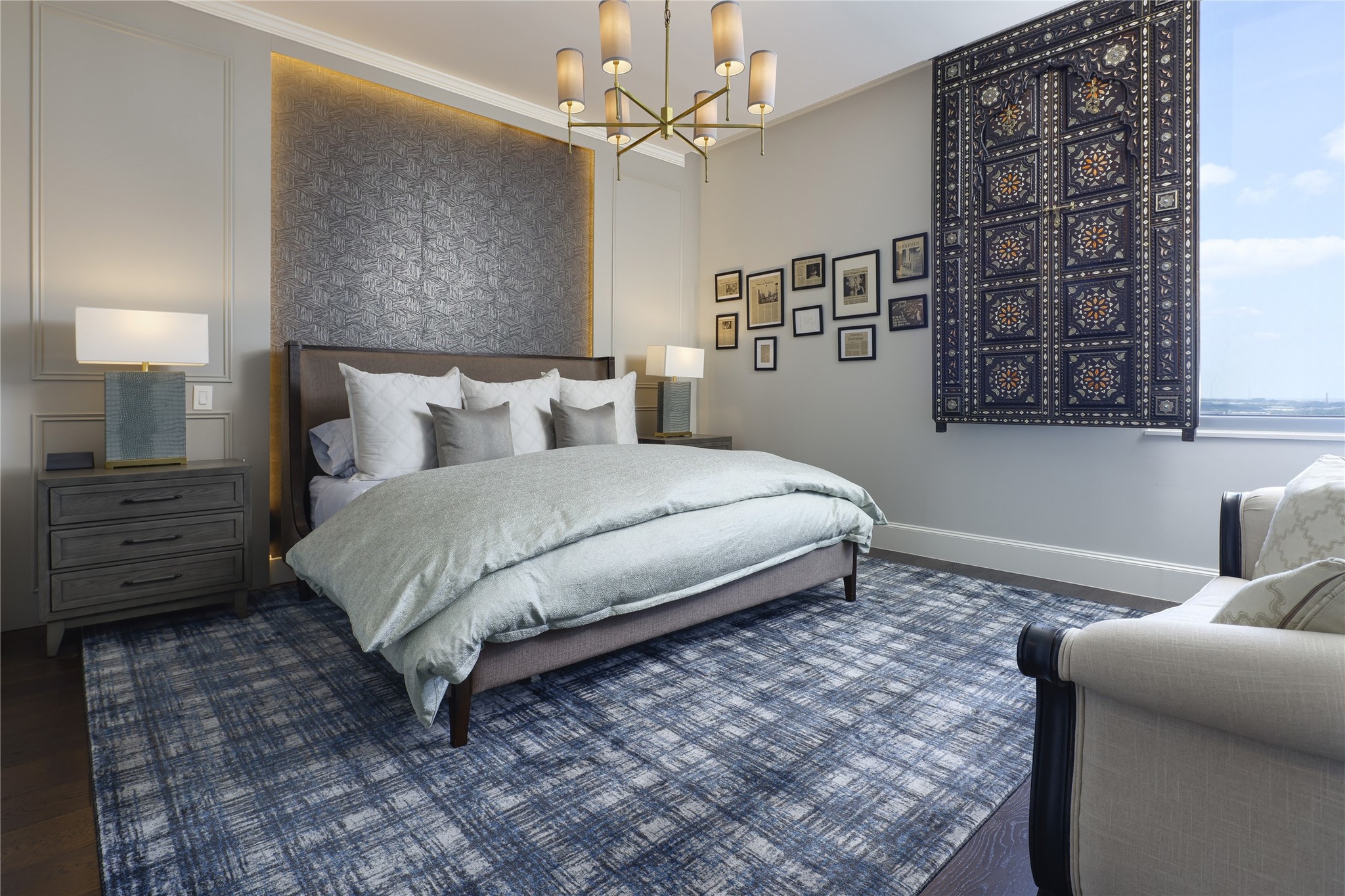 Bespoke Double-Corner High-Rise Residence - Photo 3